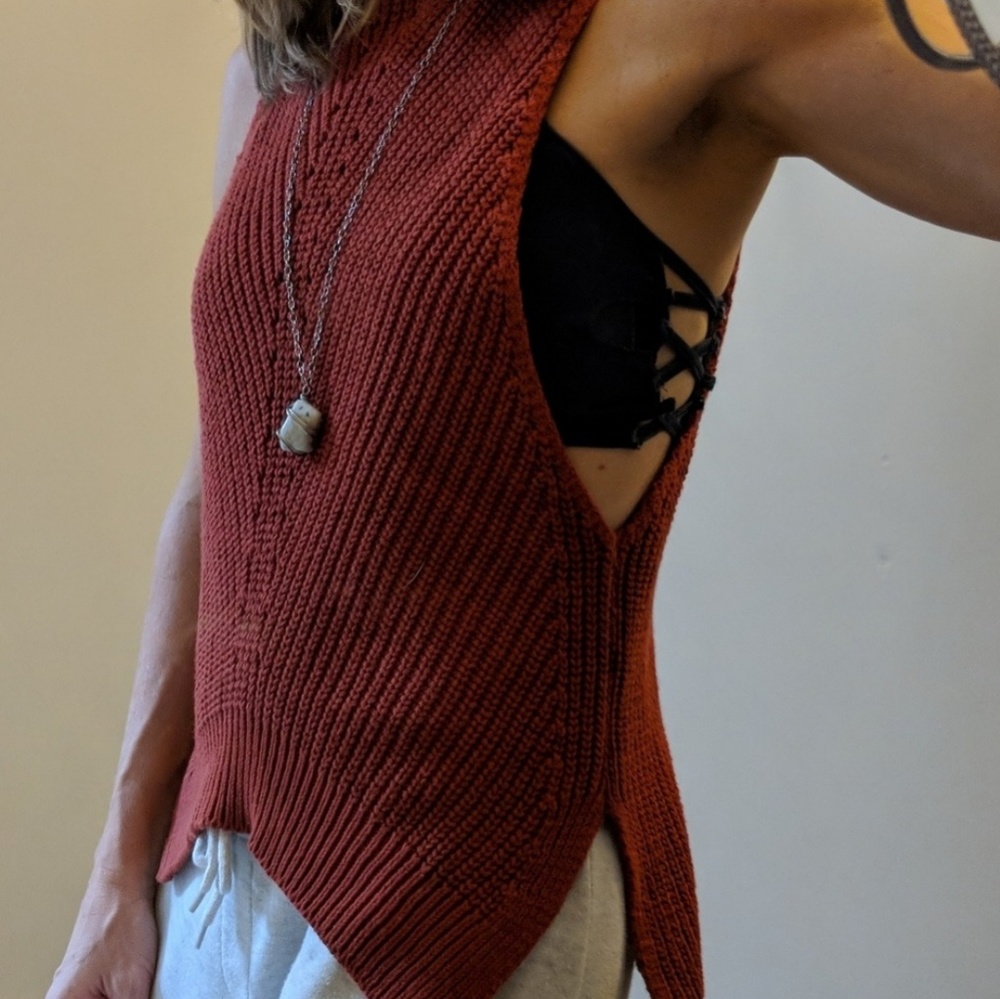 Express sleeveless sweater tank top vest shell